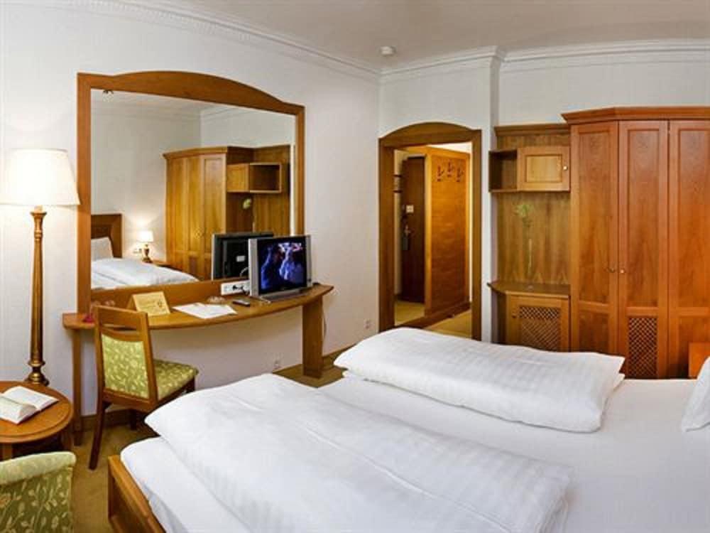Best Western Plus Hotel Goldener Adler אינסברוק מראה חיצוני תמונה